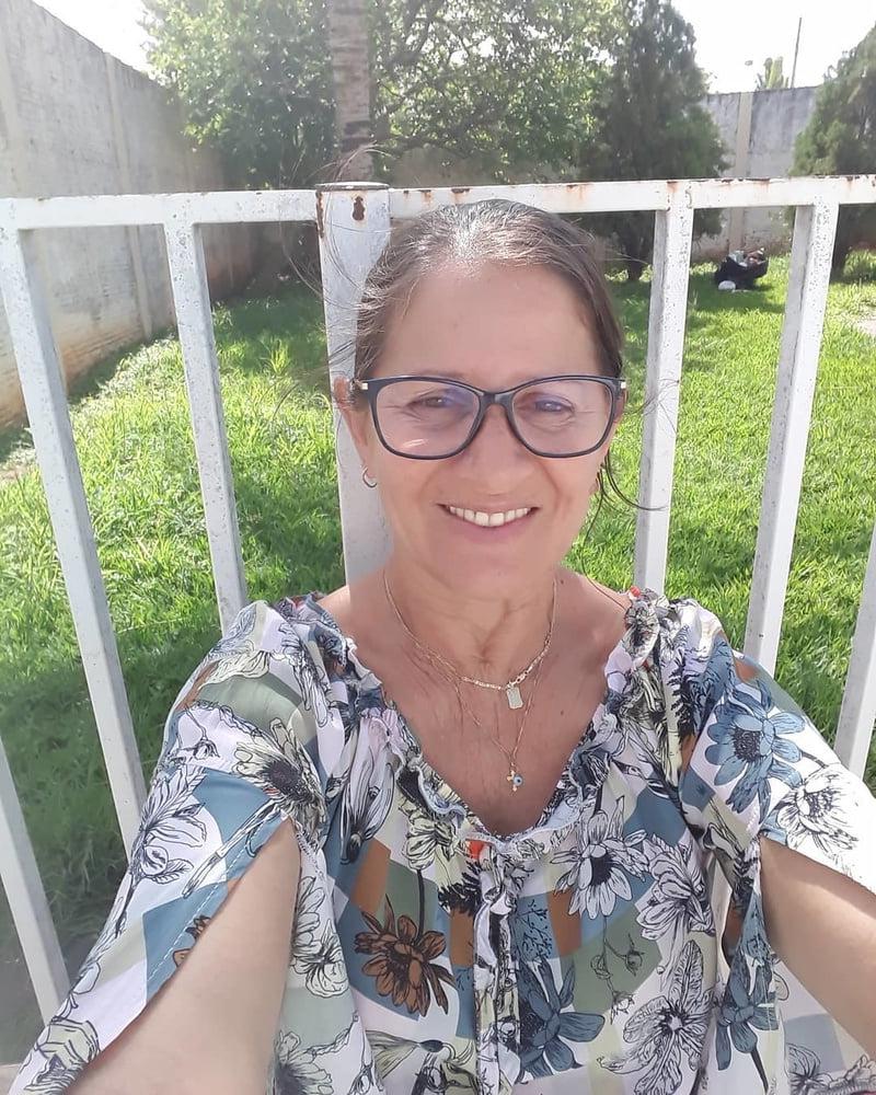12P Simple and sexy gilf