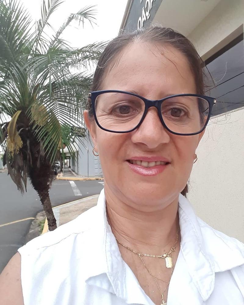 12P Simple and sexy gilf