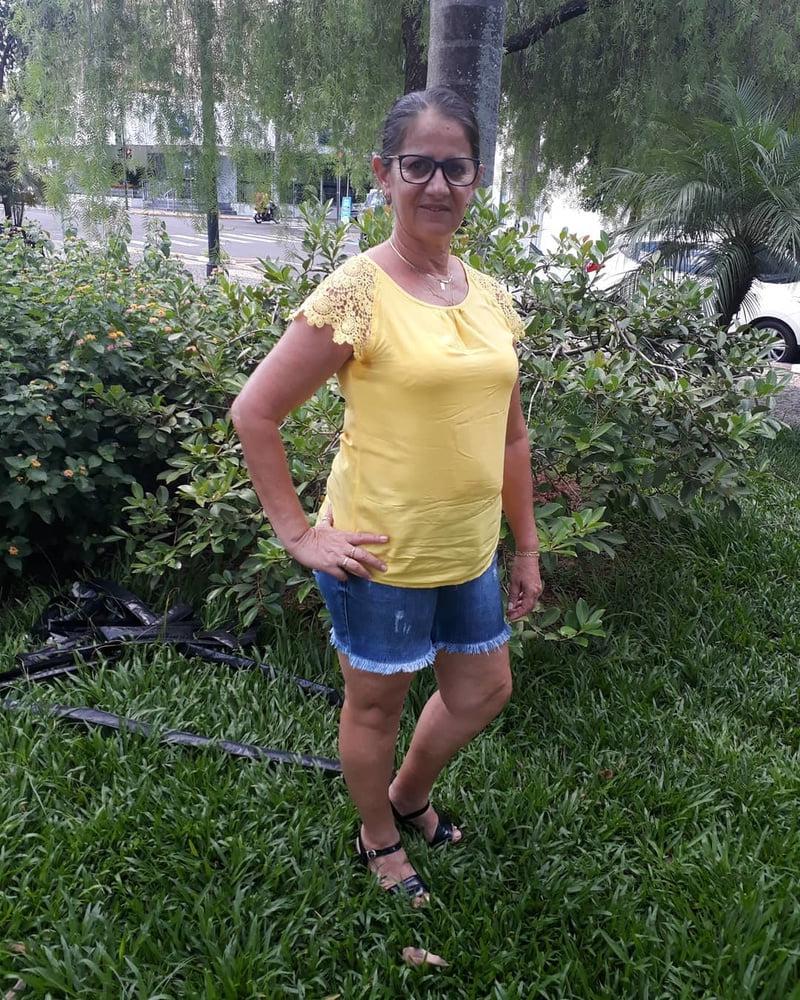 12P Simple and sexy gilf