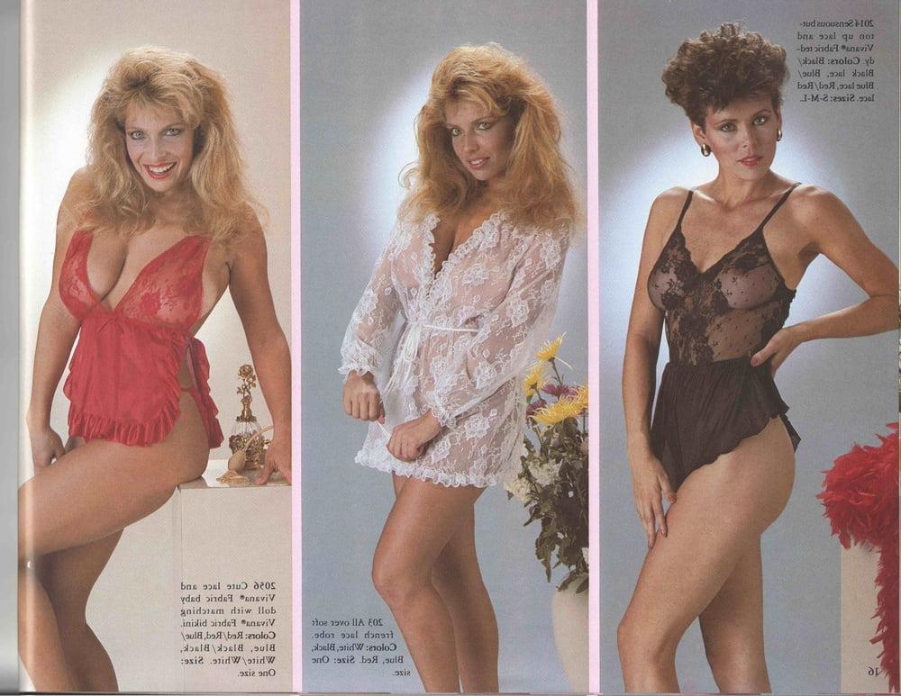 25P Vintage lingerie catalogues, mainly 80's