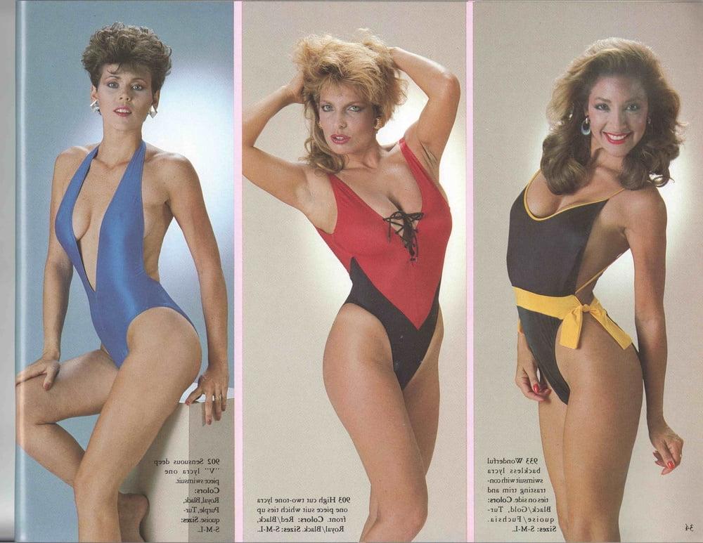 25P Vintage lingerie catalogues, mainly 80's