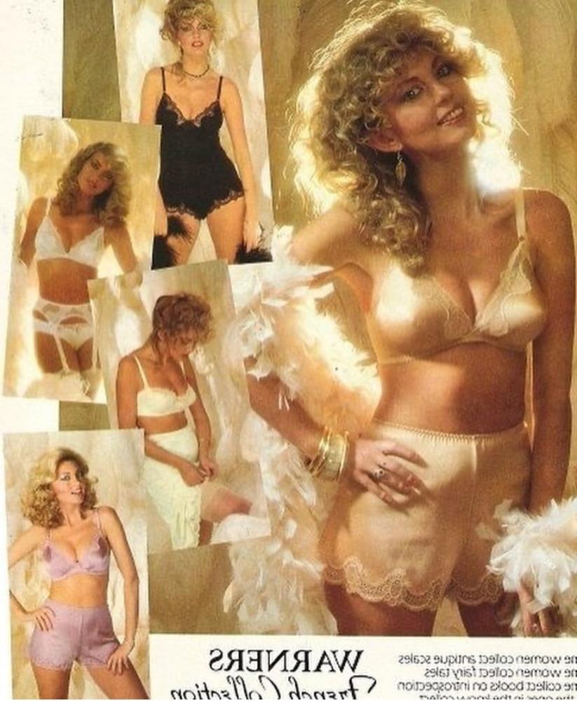 25P Vintage lingerie catalogues, mainly 80's