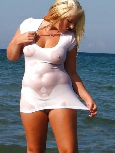 25P At the Beach &amp; By the Pool 10
