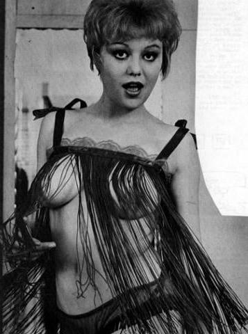 25P Vintage Boobs 14