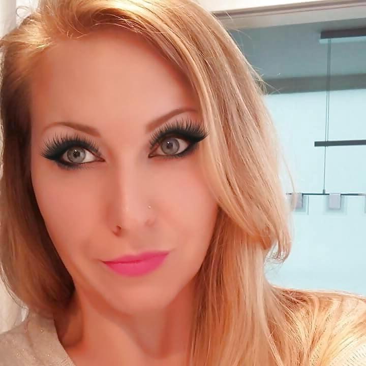 19P Makeup Bitches