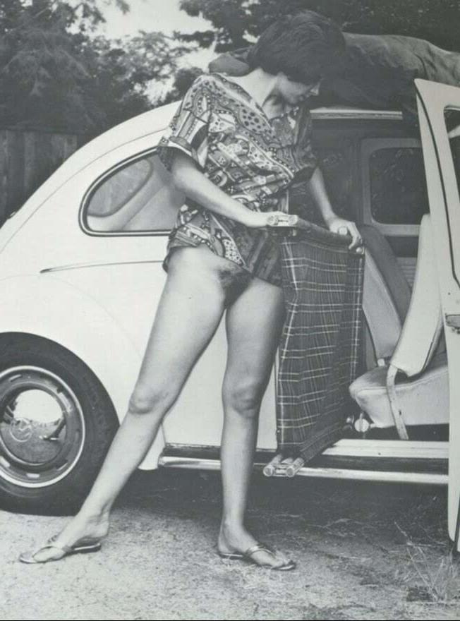 25P Naked Vintage Girls 65