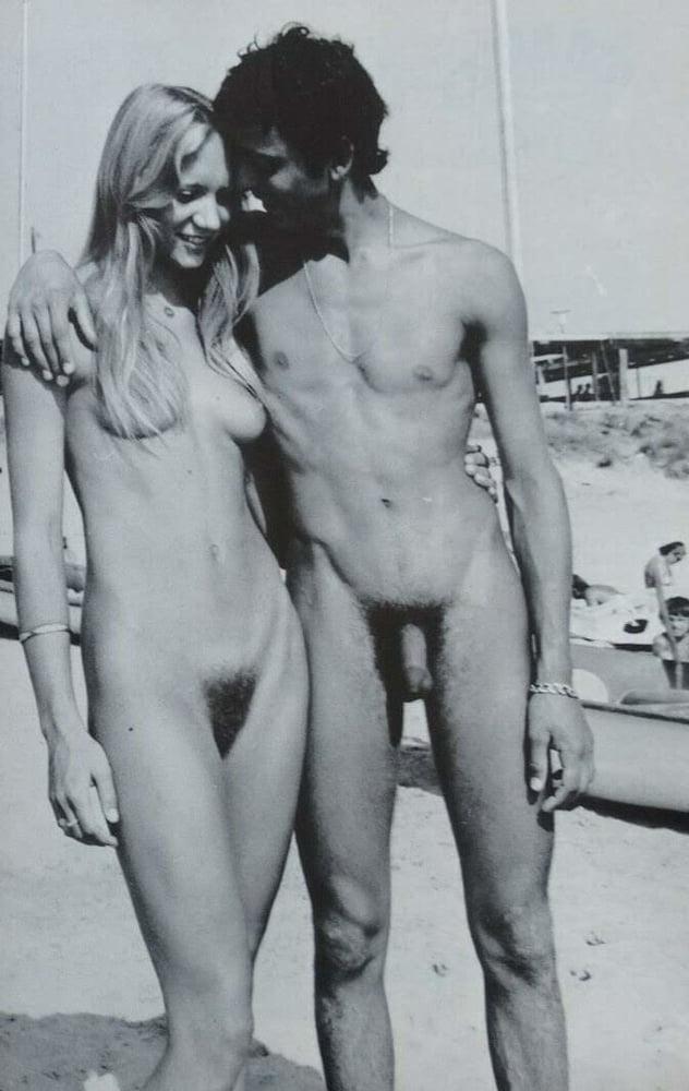 25P Naked Vintage Girls 65
