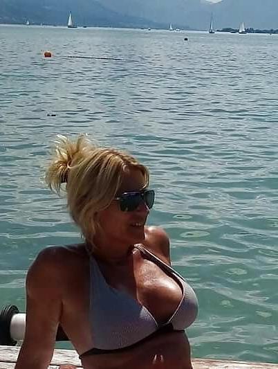 25P Two holt milfs