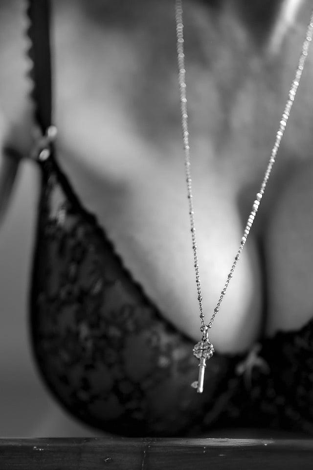 25P AMATEUR CUCKOLD
