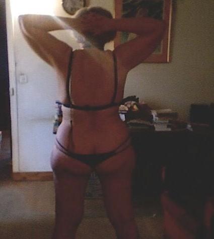 11P Coroa loira de 54 anos rabuda