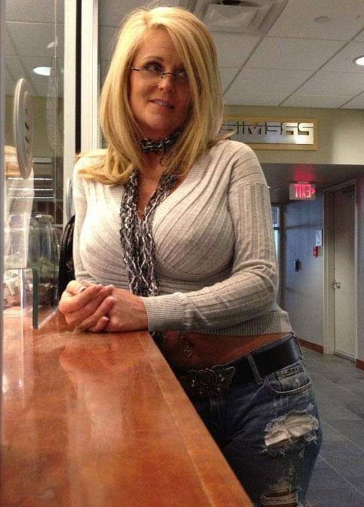 25P Fuckable Milfs and Gilfs 2