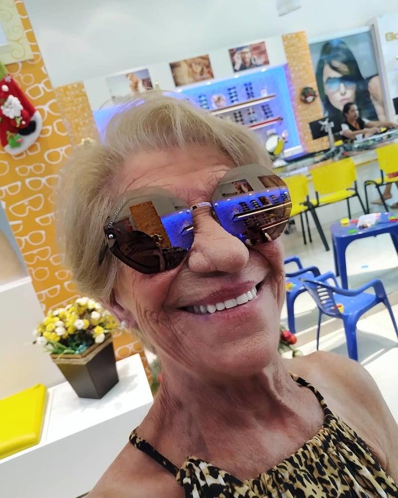 14P Sexy Gilf