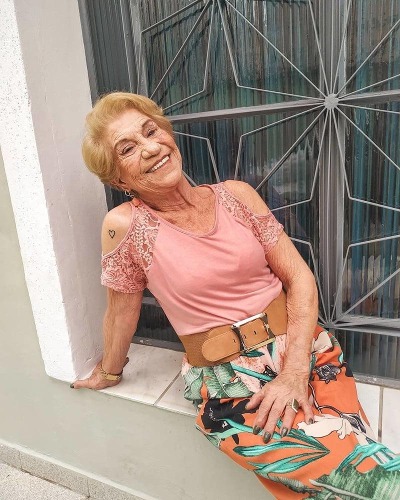 14P Sexy Gilf