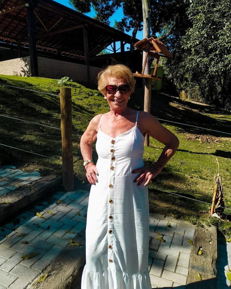 14P Sexy Gilf