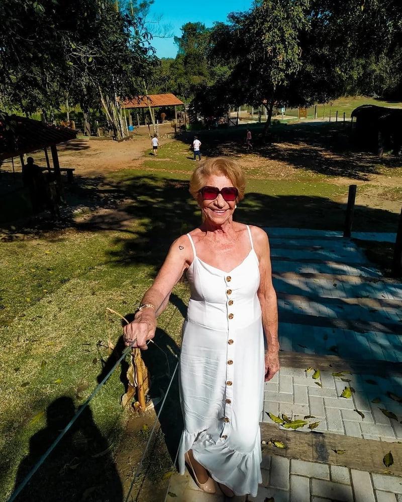 14P Sexy Gilf
