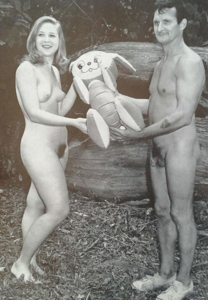 25P Naked Vintage Girls 66