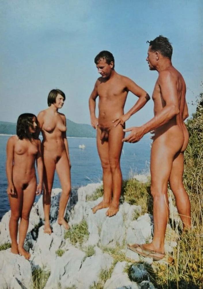 25P Naked Vintage Girls 66
