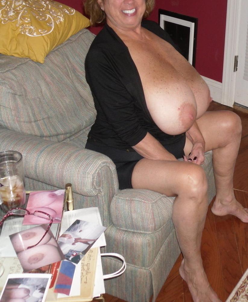 25P Exposed Gilf Marti Big Giant  Titts