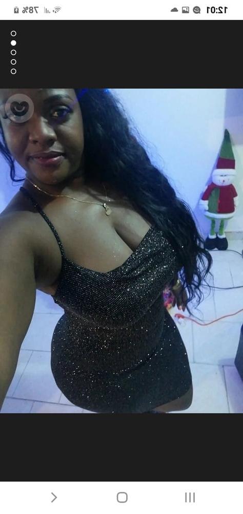 22P Maduras lindas