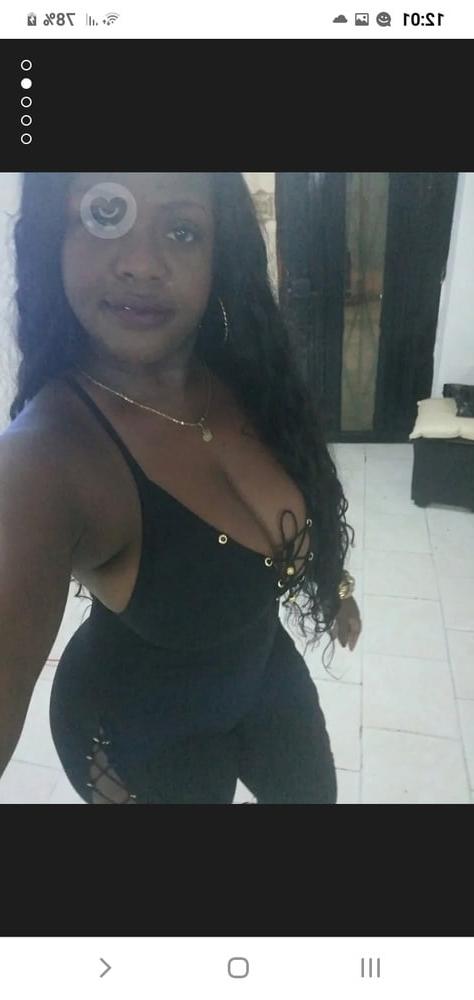 22P Maduras lindas