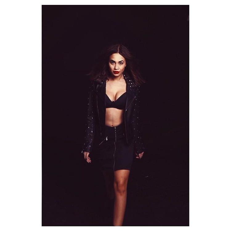 25P Greek Celebrity Pinelopi Plaka