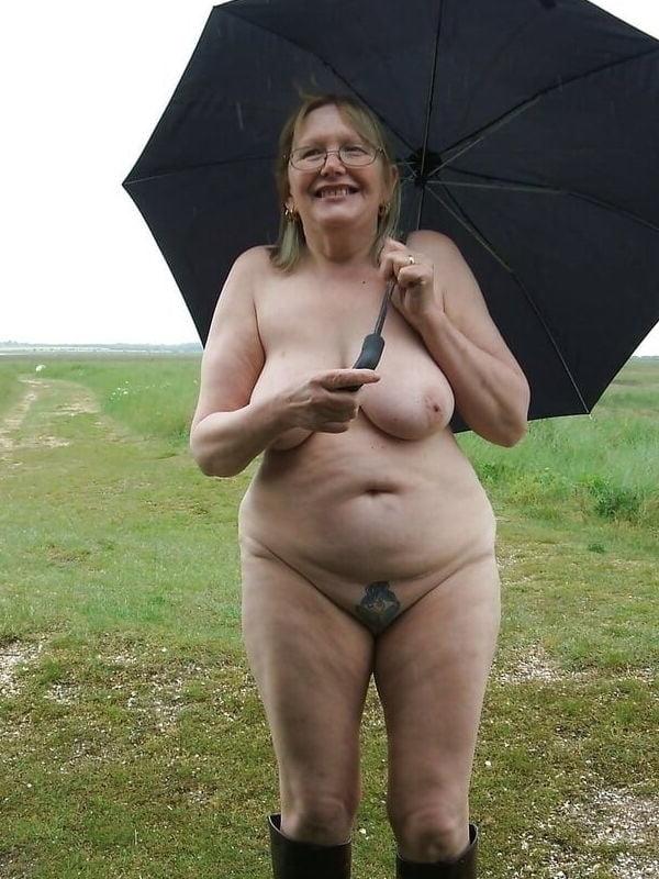 10P BBW Sue from the UK
