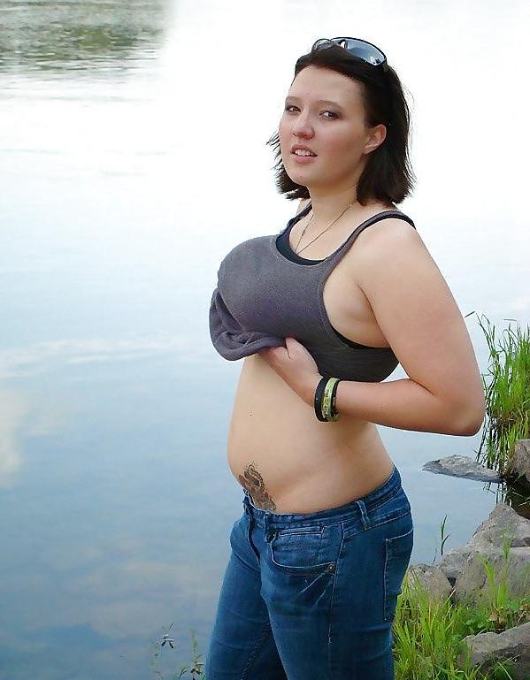 15P Nice Chubby Tattoo Poser