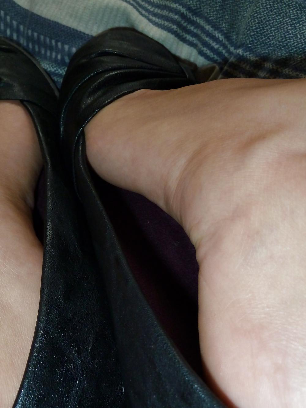 17P Ballerina feet 2