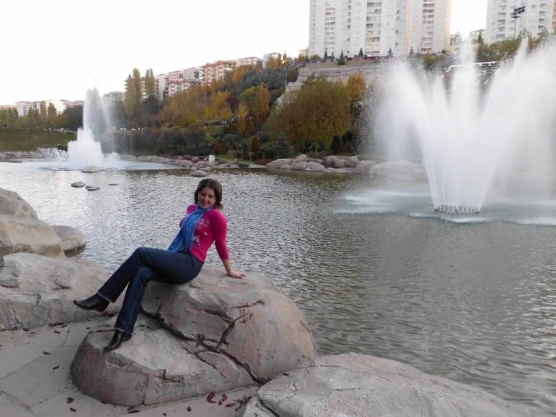 25P Yulia is from Brovary and works as a teacher. But she SW, an