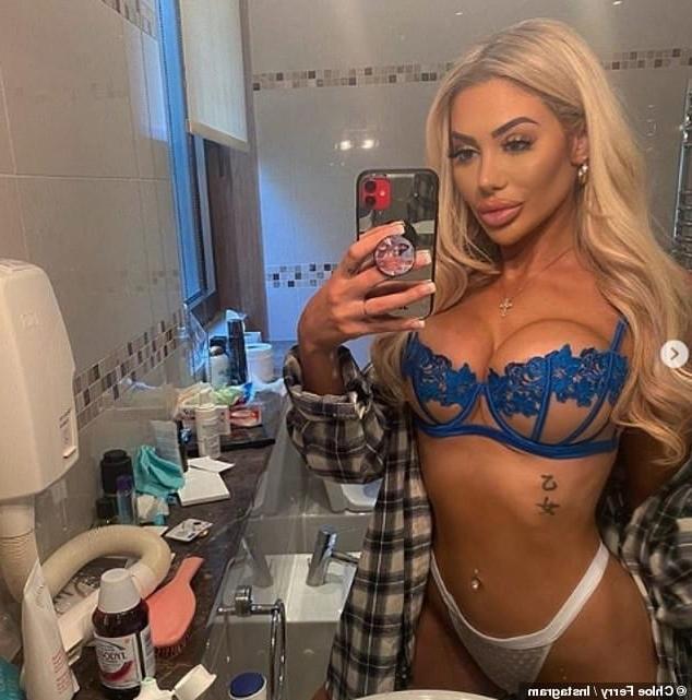 25P COUGARS GILF MIL &amp; BABES