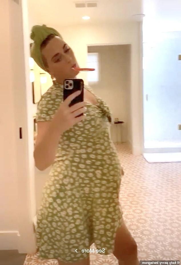 18P Pregnant Katy Perry