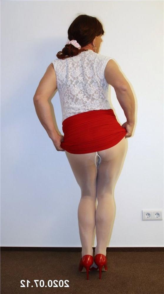 10P Education and Fenisization of the Cuckold to C3 Sissy