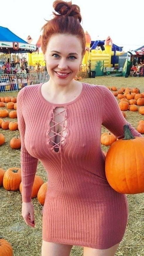 25P Milfs - Posing 77