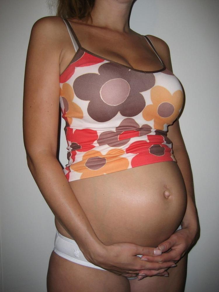25P Blonde and Pregnant