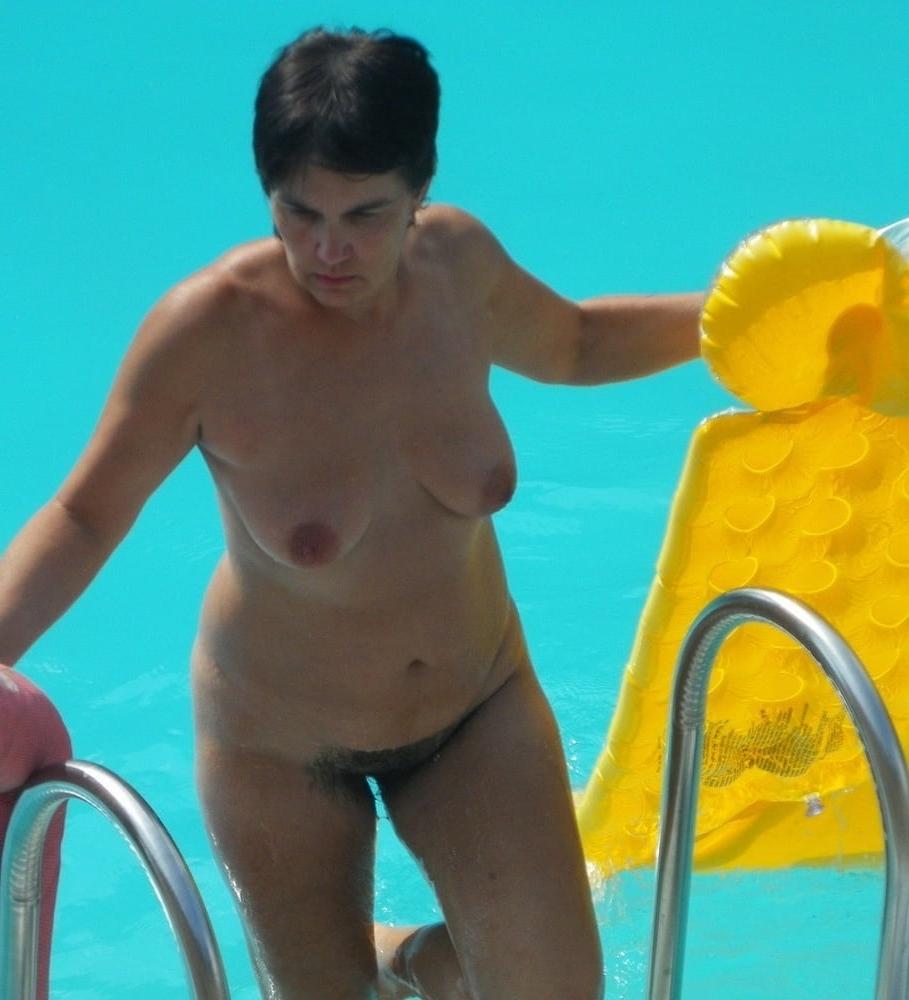 25P Solo Hot MILFs-Matures-Babes In Sexy Mix #50 By TBM