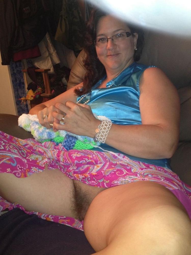 25P Solo Hot MILFs-Matures-Babes In Sexy Mix #50 By TBM