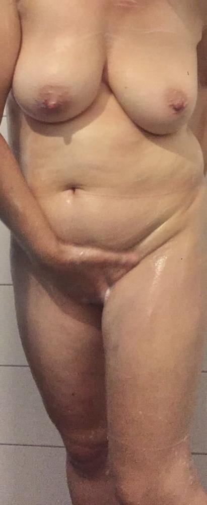 14P So many mature milfs 2