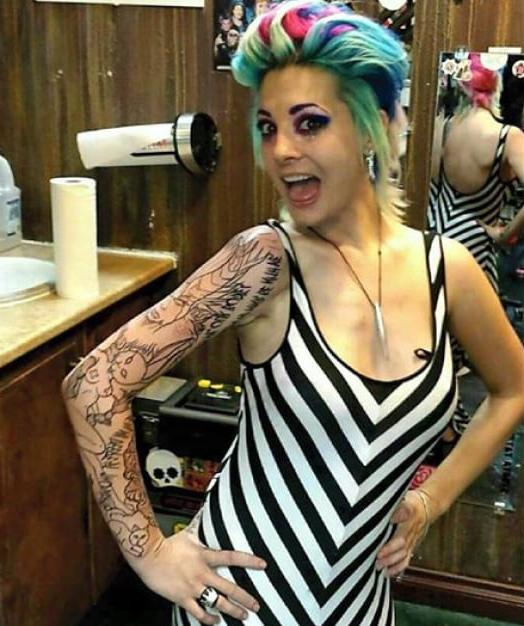 25P Tattoo Zone &amp; Pin Up.