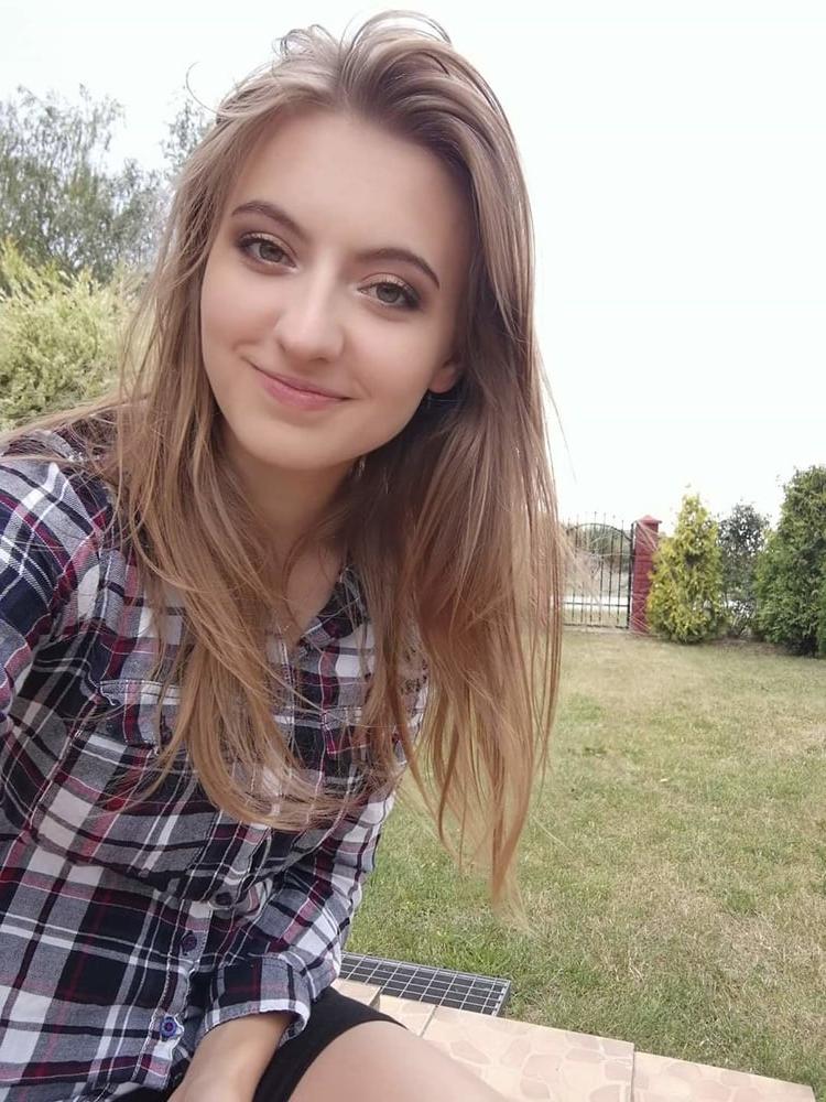 10P Aleksandra polish sucz