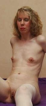 25P HOMELY NAKED MOMS