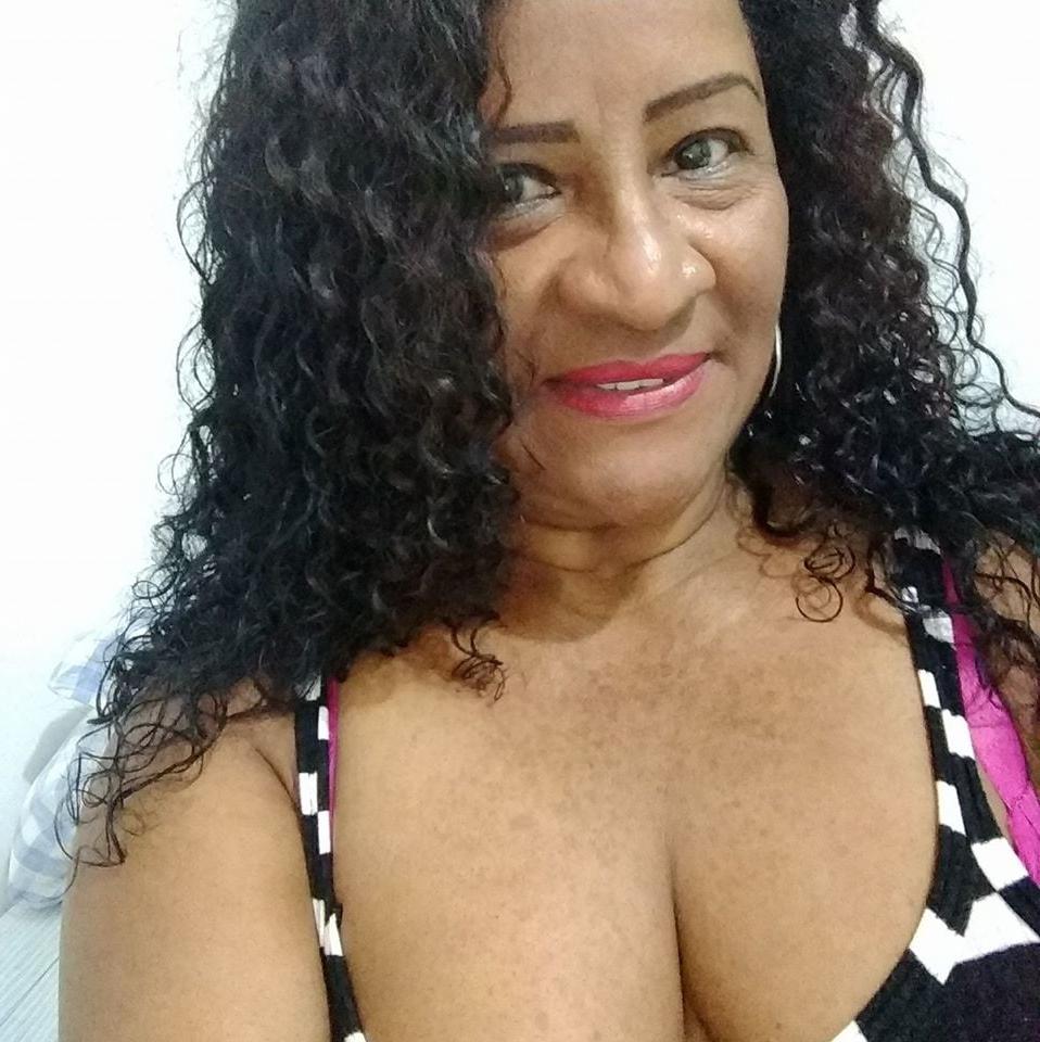 25P lizz arias mature tits bbw ass