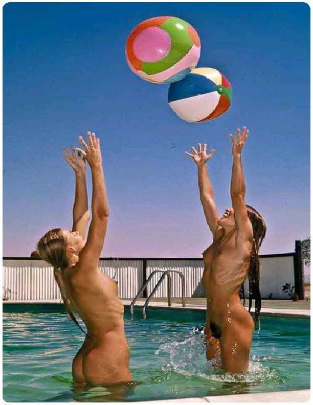 25P Vintage Nudists 29