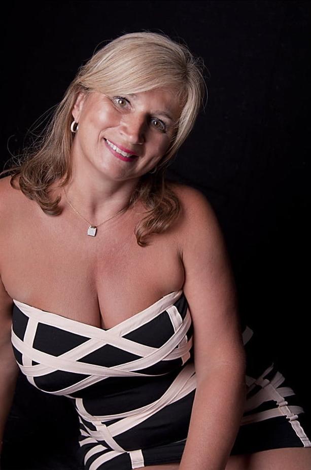 12P Who is She? 3