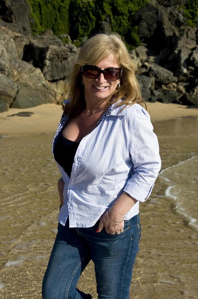 12P Who is She? 3