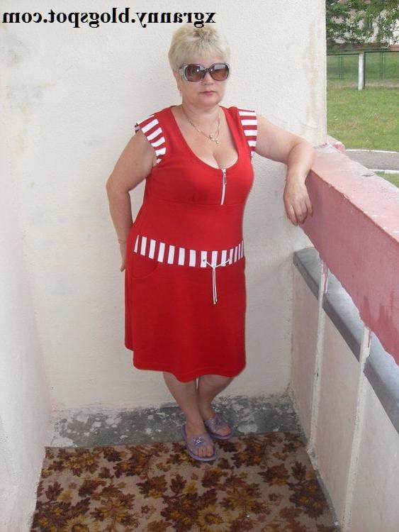 7P Non-nude Hot blonde Russian GILF