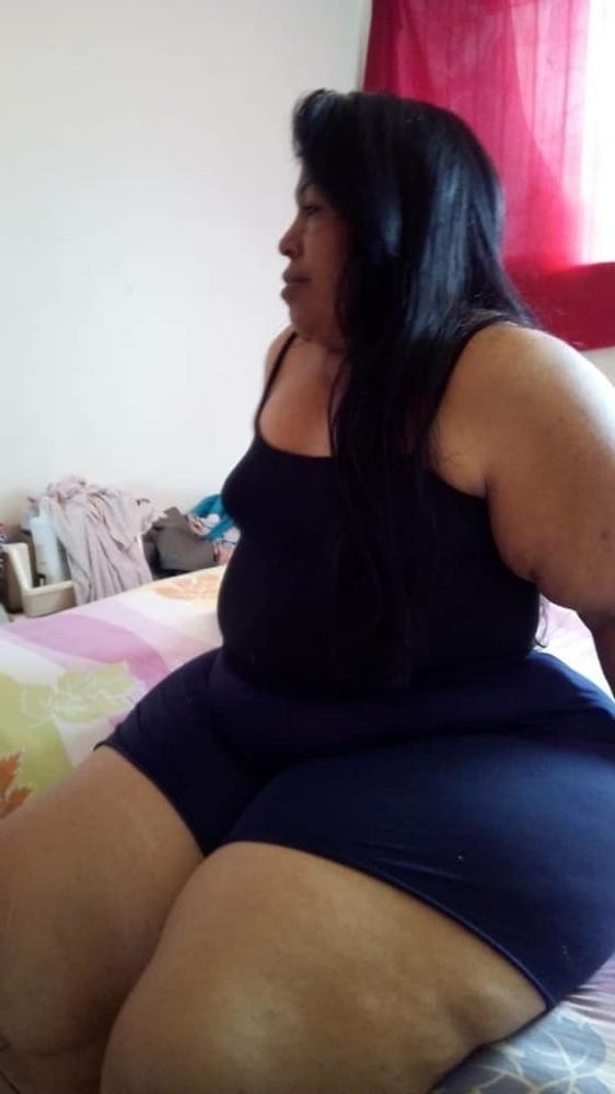 15P Bbw pear