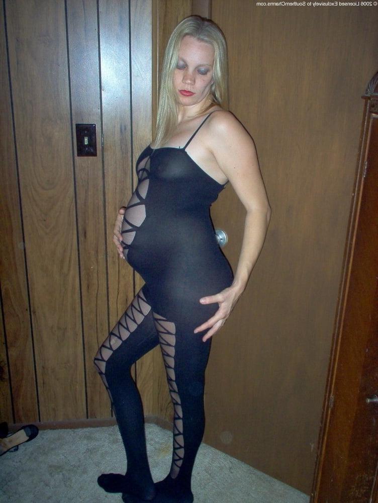 25P Pregnant and Still Sexy 163