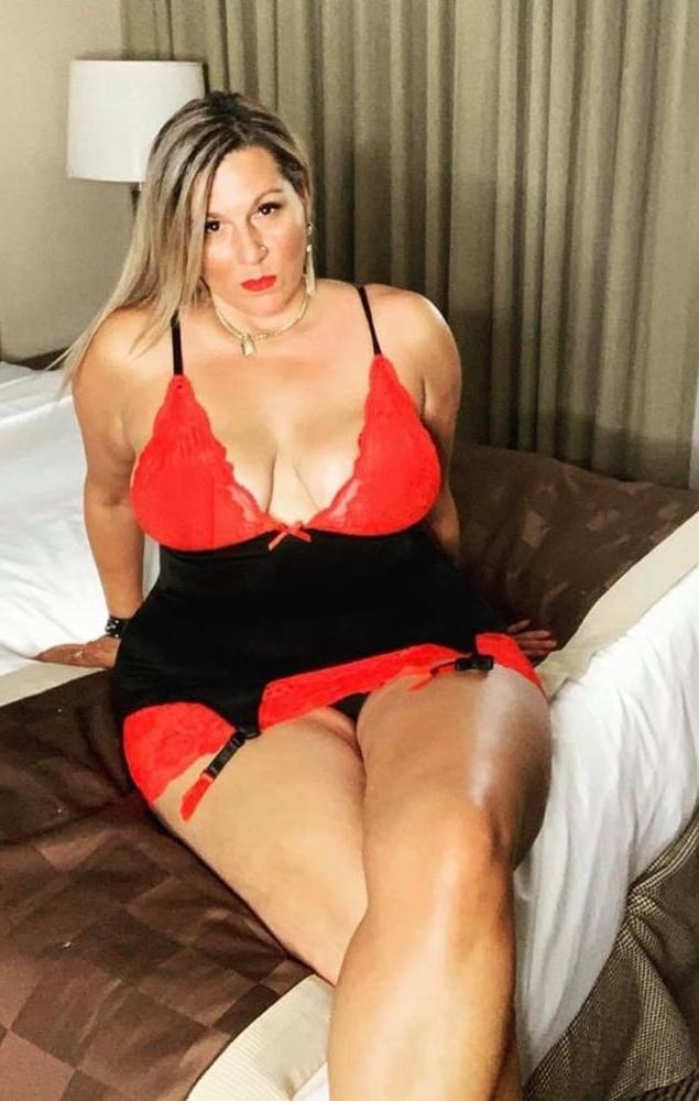 14P mature milf pawg