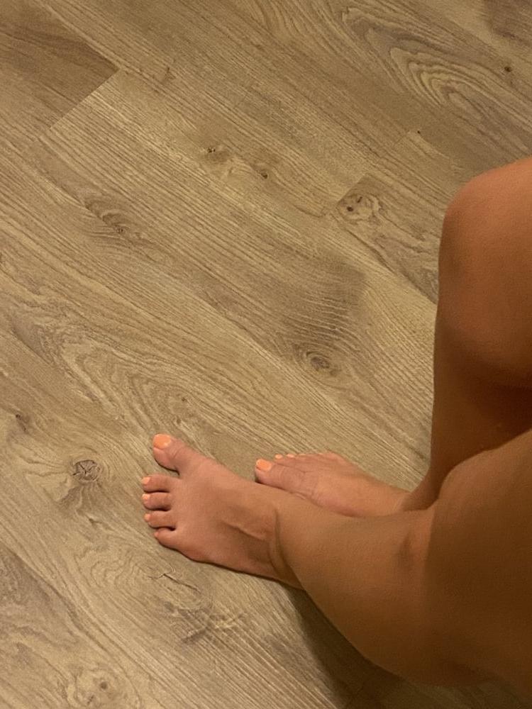 22P Cuckold gf feet and more