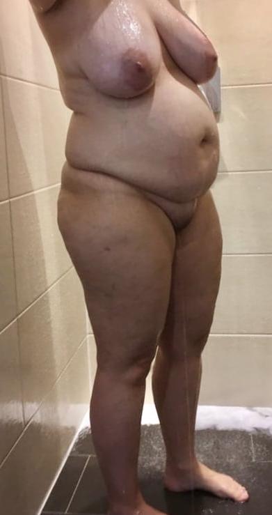 25P So many mature milfs!!!